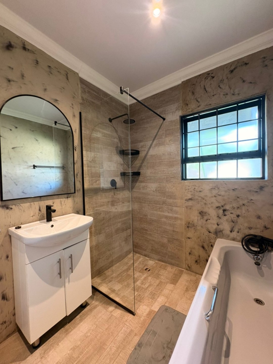 To Let 3 Bedroom Property for Rent in Flimieda North West